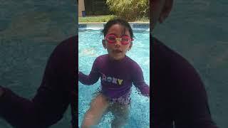 Let's swim... Dada Nate and Erin #Vlog2