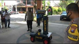 Kepolisian di Jatim Luncurkan Robot Pintar Mampu Deteksi Pelanggar Prokes - iNews Siang 08/10