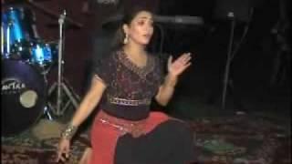 NADIA NOOR HOT MUJRA MARA TUN MUN PYAASA...................