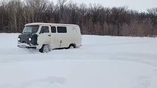 Уаз буханка с блокировками на зимней Hankok 235/85/16 по снегу