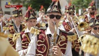 Жители Львова празднуют День города