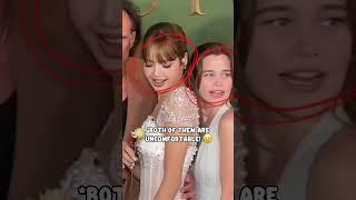 Lisa feels uncomfortable with this situation!! #blackpink