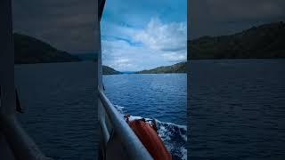 keindahan laut indonesia bagian timur #laut #kapal #perjalanan