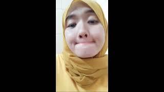 Chubby Indonesian girl on toilet