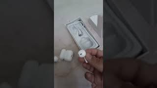 APPLE AIRPOD  IPHONE 16 PRO MAX