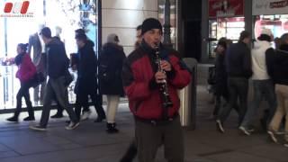  Oboe. Street Musician. Vienna Guides by RussianAustria (HD)