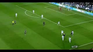 Messi 1-2 passes with Dani Alves Compilation