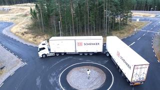 Long truck combination with Active Dolly Steering demonstration