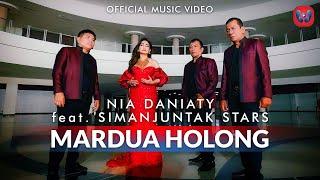 Nia Daniaty Feat Simanjuntak Stars - Mardua Holong (Official Music Video)