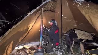 Camping in a snowstorm,  experience A snowstorm may be daunting