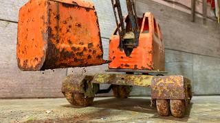 Restoration of a Large and Very Rusty toy excavator. I was Amazed by the Result!!!