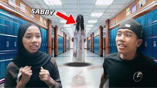 ABANG PRANK HANTU DEKAT ADIK DI SEKOLAH!