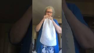 Check out the #crochettutorial for this cotton Hand towel. An easy project. #crochetlove