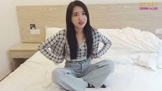 SMILE第24鞠婧祎挠脚心视频 Asian Girl Jujingyi's First Tickle Video