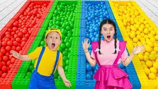 Kaka & Tippy EXTREME Four Color Ball Pit Pool Challenge! Who Wins the Surprise Gift?