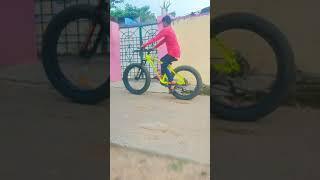 #fat Bike stunt wheelie 