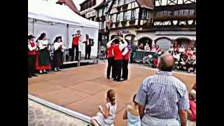 Le Ronde De Chapeau in Obernai / Elsaß