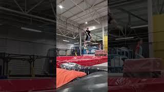 D-flip on a Indo trampoline scooter #badquality #scoot #indo #scooter