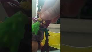 TMNT Mutant Mayhem Scumbug Toy Review!