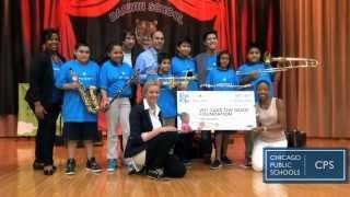 Houlihan's and VH1 Award Darwin Elementary School Music Instruments Grant