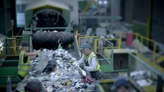 The UK's first AI waste sorting robot - Green Recycling