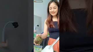 Live Tiktok : Cewek cantik, pakai Tanktop...