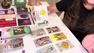 GEMINI THE GOLDEN HOURYOU HAVE NO IDEA HOW LUCKY YOU ARE THE DIVINE STEPS IN  MAY 2025 TAROT