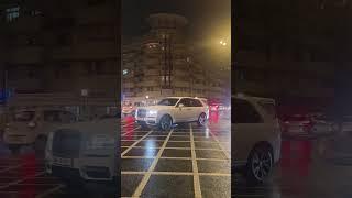 guys karo Kaun ja raha hai #marinedrive #mukeshambani #gbgw #rollsroyce #police @AfzaalVlog-2407