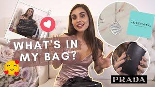 What's In My Bag? | Max Collins Vlog