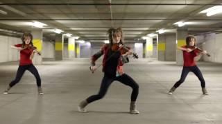 Lindsey Stirling, красиво играет на скрипке