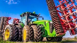 John Deere tractor 8370 R in Action! Amazing farming technology!