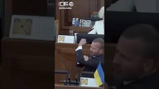 Нас больше, и русский язык — наш язык! В Латвии скандал: депутат Сейма поставил на место русофобов!