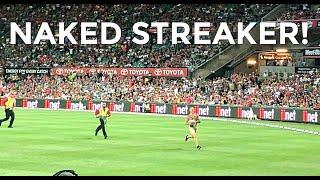 STREAKERS AT SYDNEY CRICKET GROUND | Australia