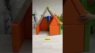 Строим замок из конструктора подушек с магнитным креплением и играем в рыцарей!