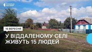 Як живуть 15 жителів віддаленого села Лісове на Житомирщині без магазину і медпункту