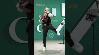 Чуть не рухнул с гармошкой #владимирбутусов #гармонист #гармонь