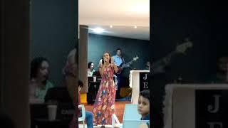 Nada Pode Calar um Adorador - Mayara Reis