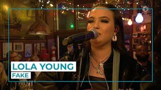 Lola Young - FAKE (Live at Ina's Nacht)