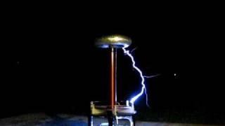 2.8Kw Tesla Coil Punishing the strike rail