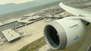 KLM Boeing 787-9 Dreamliner Takeoff from Santiago Arturo Merino Benítez International Airport