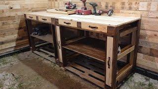 A table made of pallets with your own hands in the workshop Arrangement of the workshop