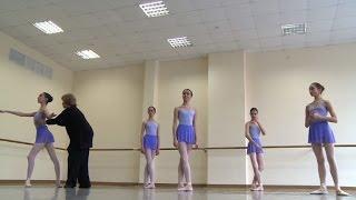 Bolshoi dreams: tradition reigns at Russian ballet school