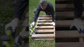 How to take apart a pallet without breaking the boards. #Shorts