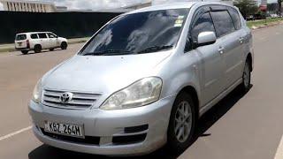 The Toyota Ipsum Is The Middle Child Of Family Minivans  /: Overview