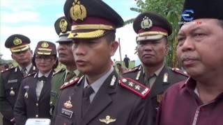 EFARINA TV - ISAK TANGIS ISTRI KORBAN WARNAI PEMAKAMAN