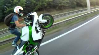 ПОДБОРКА ВИДЕО  НА ЗАДНЕМ КОЛЕСЕ На МОТО.|WHEELIE