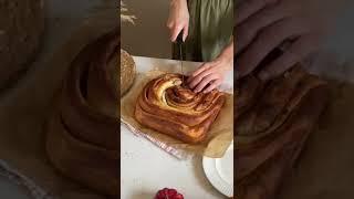 Sourdough cinnamon buns (with tangzhong and stiff starter)