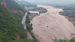 Río Tlapaneco desbordado más de 5 días de lluvia.