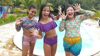 #Rotina tomando banho de #piscina na casa da minha prima e Brincando de Mímica #divertido