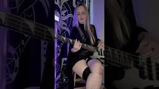 Anna Christina Laviour - Deftones - My Own Summer (bass cover)